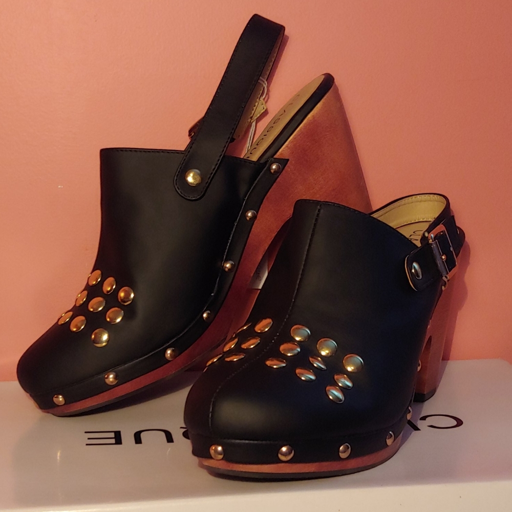 Brand New Women's Classique shoes